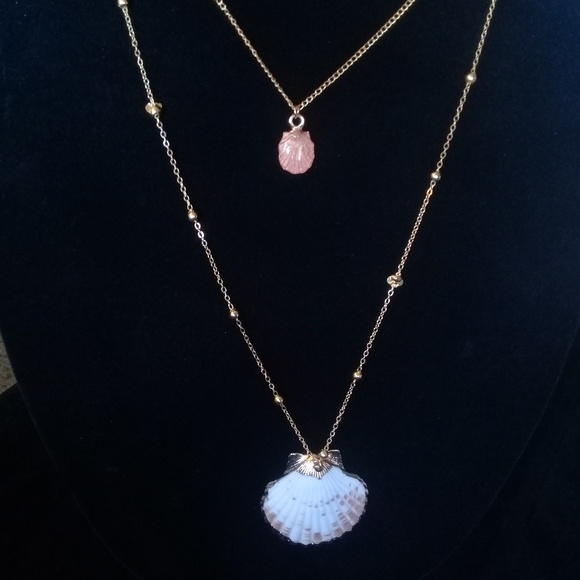 Jewelry - Gold with coral shell multi layer necklace